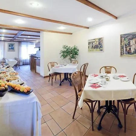 Antico Madonna Hotel 3*