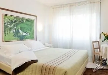 Antico Madonna Hotel 3*