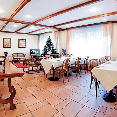 Antico Madonna Hotel 3*